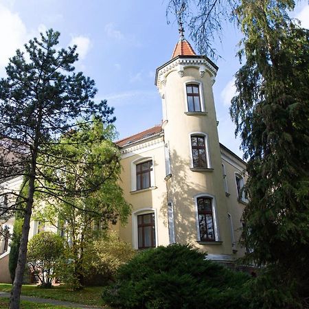 Palac Cieszyno Hotel Złocieniec Buitenkant foto